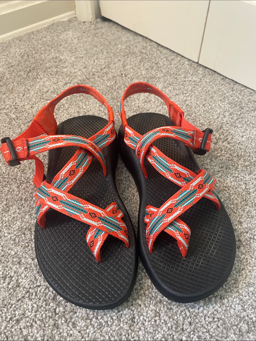 Chaco Women’s X2 Sport Sandals Sz 7 Orange Aqua Toe Loop Like New